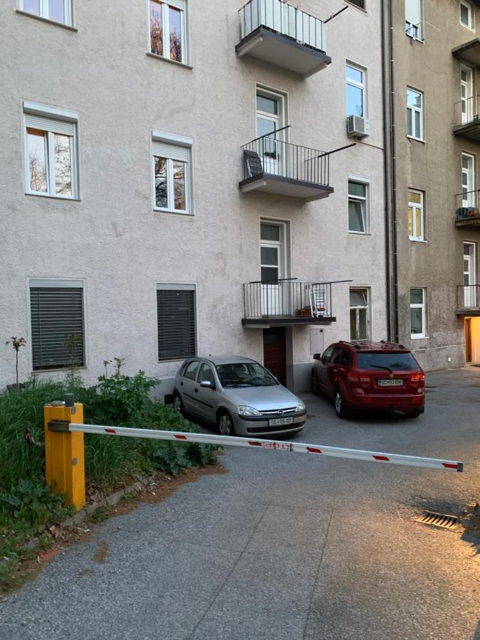The Marchburg Apartment Maribor Dış mekan fotoğraf